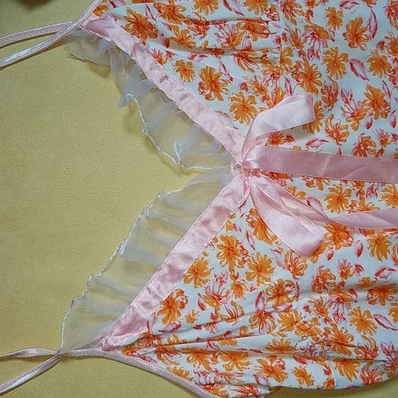 Kenzie cream satin, Soho stretch cotton floral camisoles size large. - Picture 7 of 10